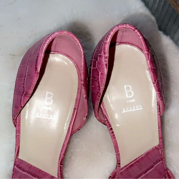 BAKERS Crump Pink Croc Leather Heel - Picture 3 of 8